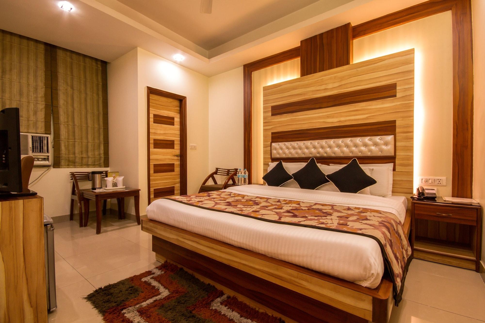 Hotel Aster Inn New Delhi エクステリア 写真