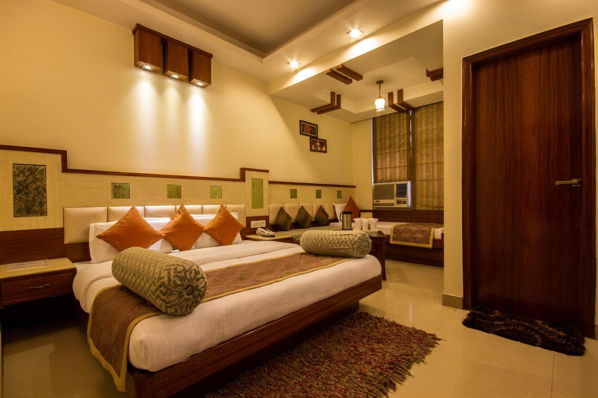 Hotel Aster Inn New Delhi エクステリア 写真