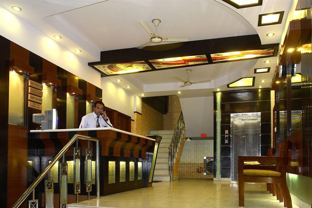 Hotel Aster Inn New Delhi エクステリア 写真