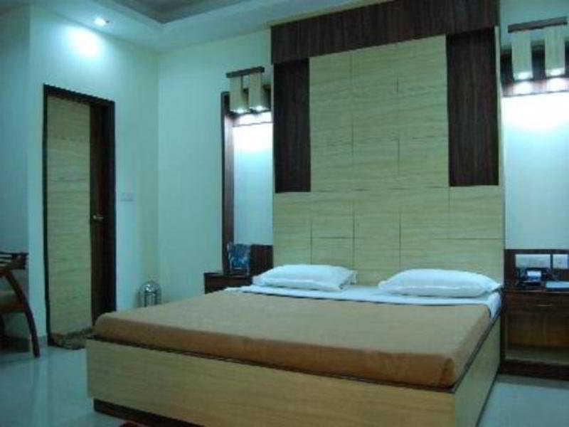 Hotel Aster Inn New Delhi エクステリア 写真