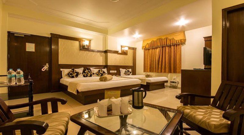 Hotel Aster Inn New Delhi エクステリア 写真
