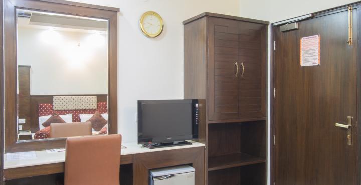 Hotel Aster Inn New Delhi エクステリア 写真