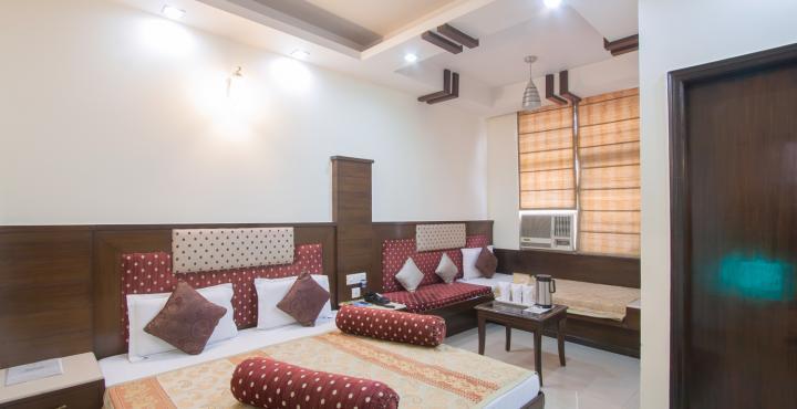 Hotel Aster Inn New Delhi エクステリア 写真
